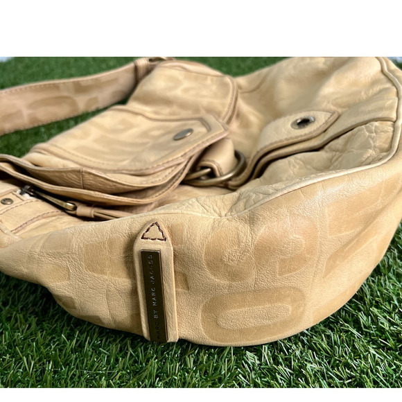 Marc Jacobs Pattern Logo Calf Genuine Leather Tan Large Tote Shoulder Bag - Picture 7 of 17